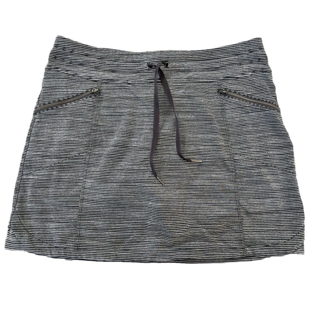 Athleta Modern Metro Dark Grey Skort w/ Zipper Pockets Size Medium